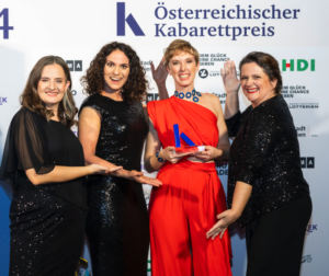 Mehr über den Artikel erfahren Eva Ullmann fragt Comedian Sonja Pikart